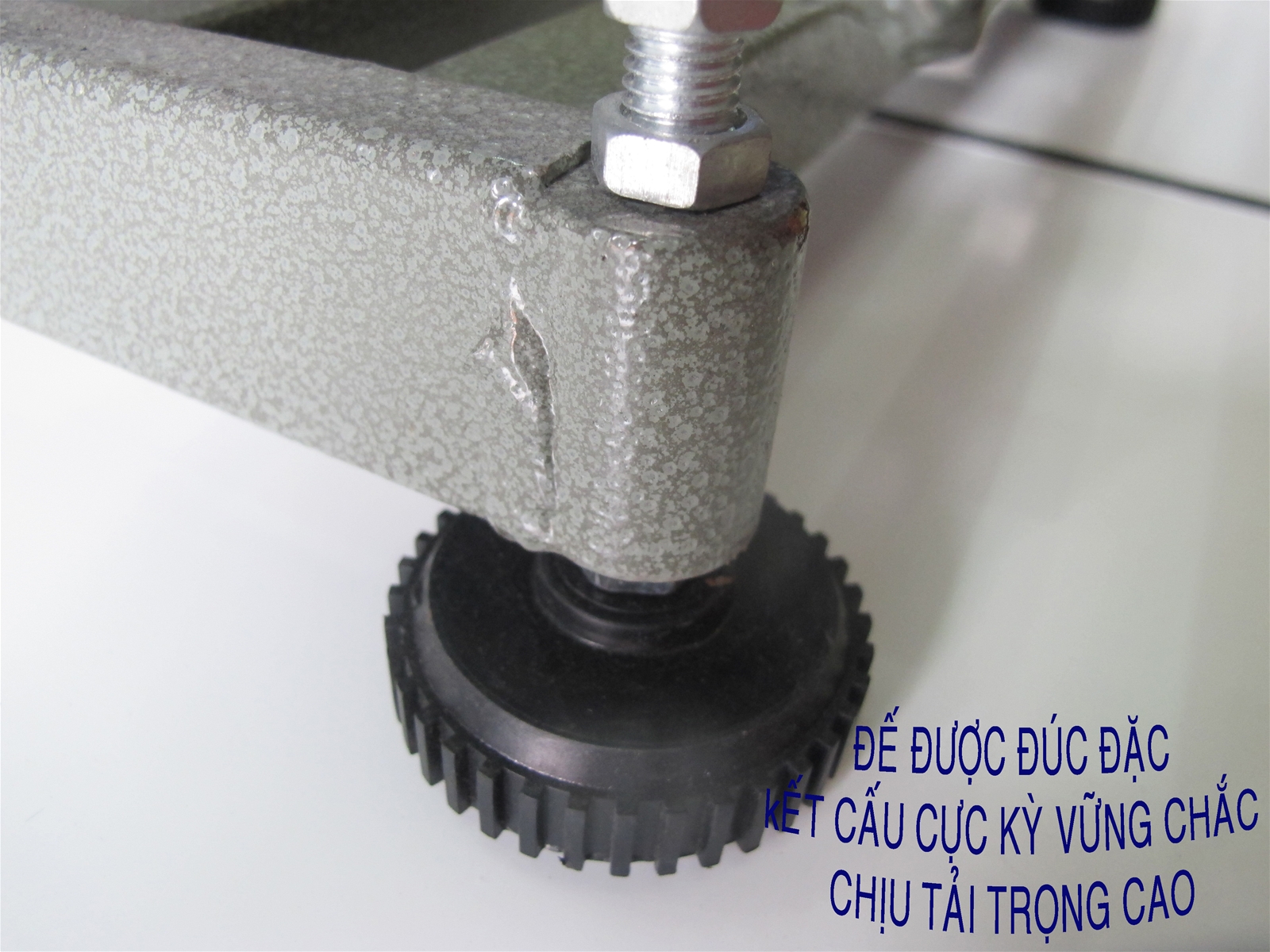 chan de cua can dien tu oneko